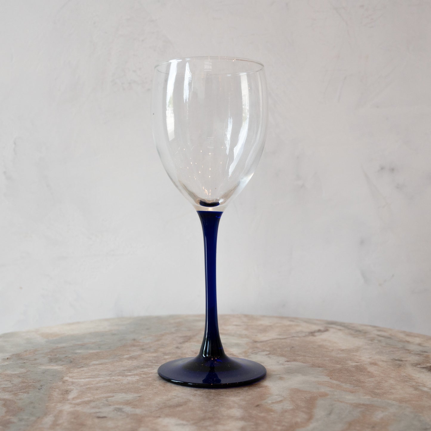 Load image into Gallery viewer, Blue/Clear French Wine Glasses - Vintage
