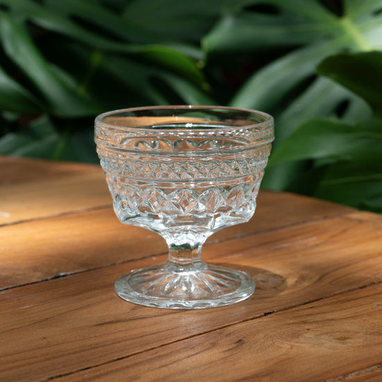 Load image into Gallery viewer, Wexford Clear Champagne Glasses - Vintage
