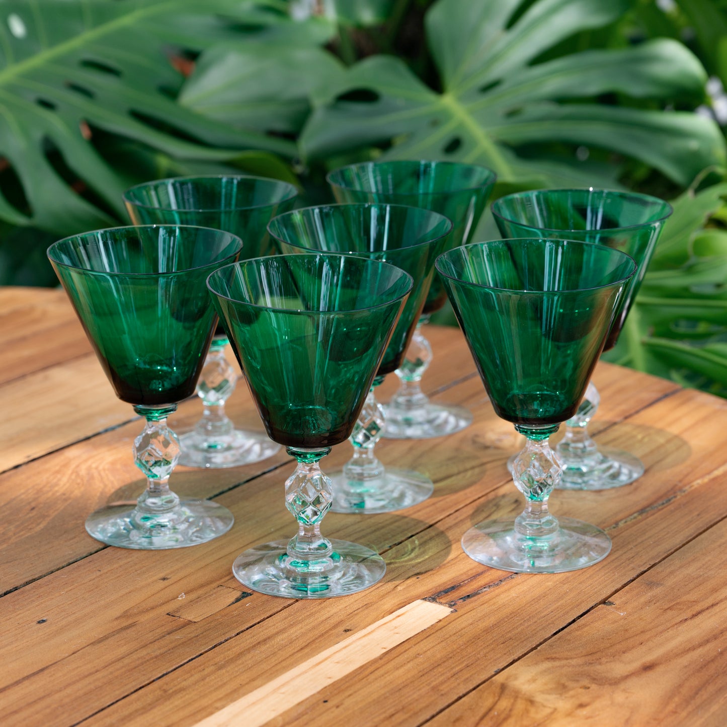 Emerald Green Wine Glass w/ Diamond Stem - Vintage