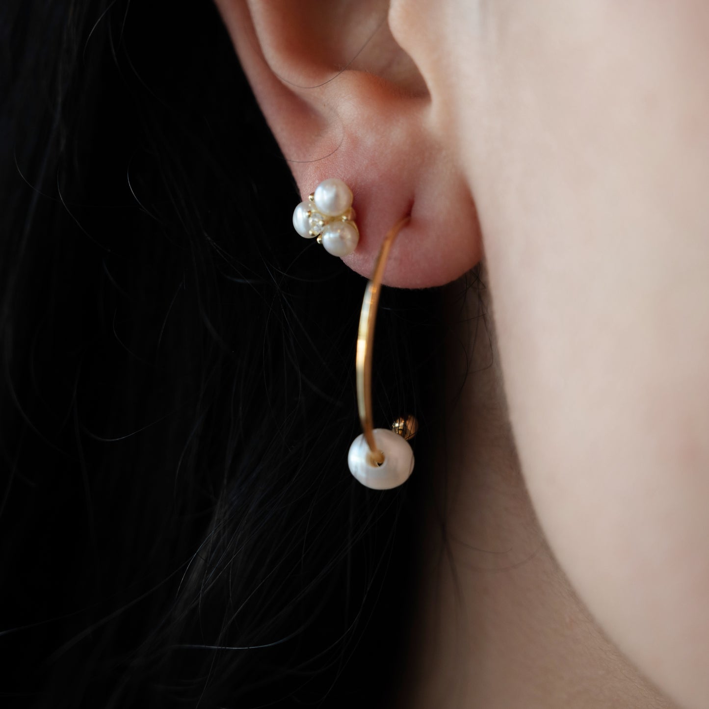 Single Beaded Pearl Gold Hoop
