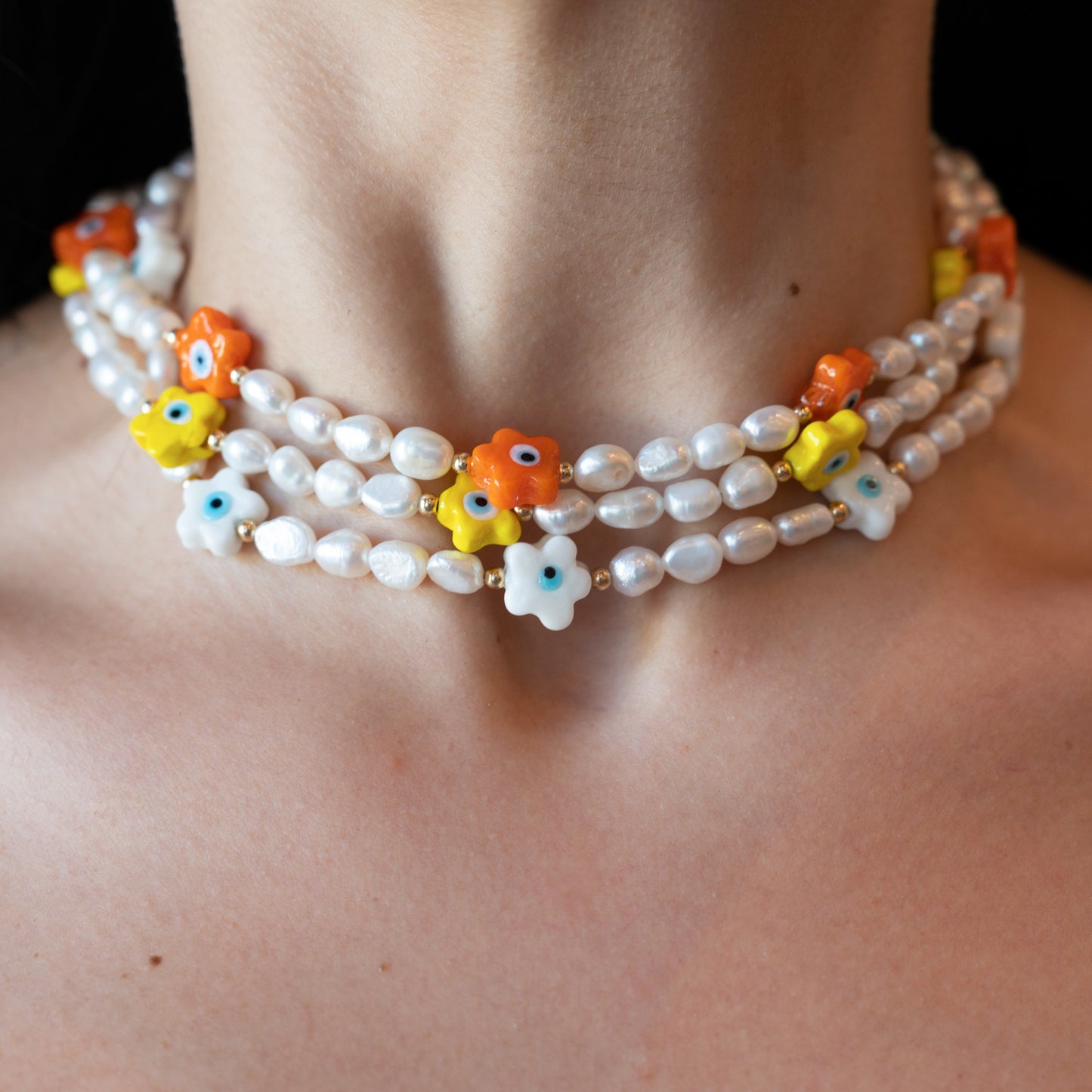 Load image into Gallery viewer, Pearls &amp;amp; Flowers Necklace
