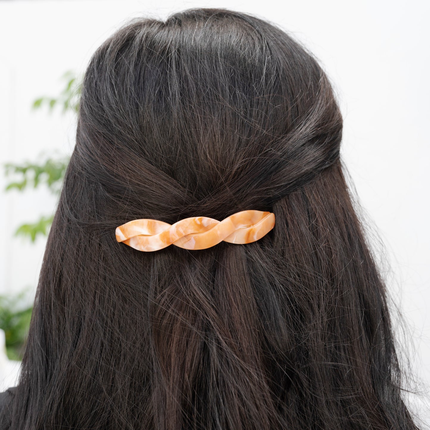 Twisted Acrylic Hair Clip - Peach