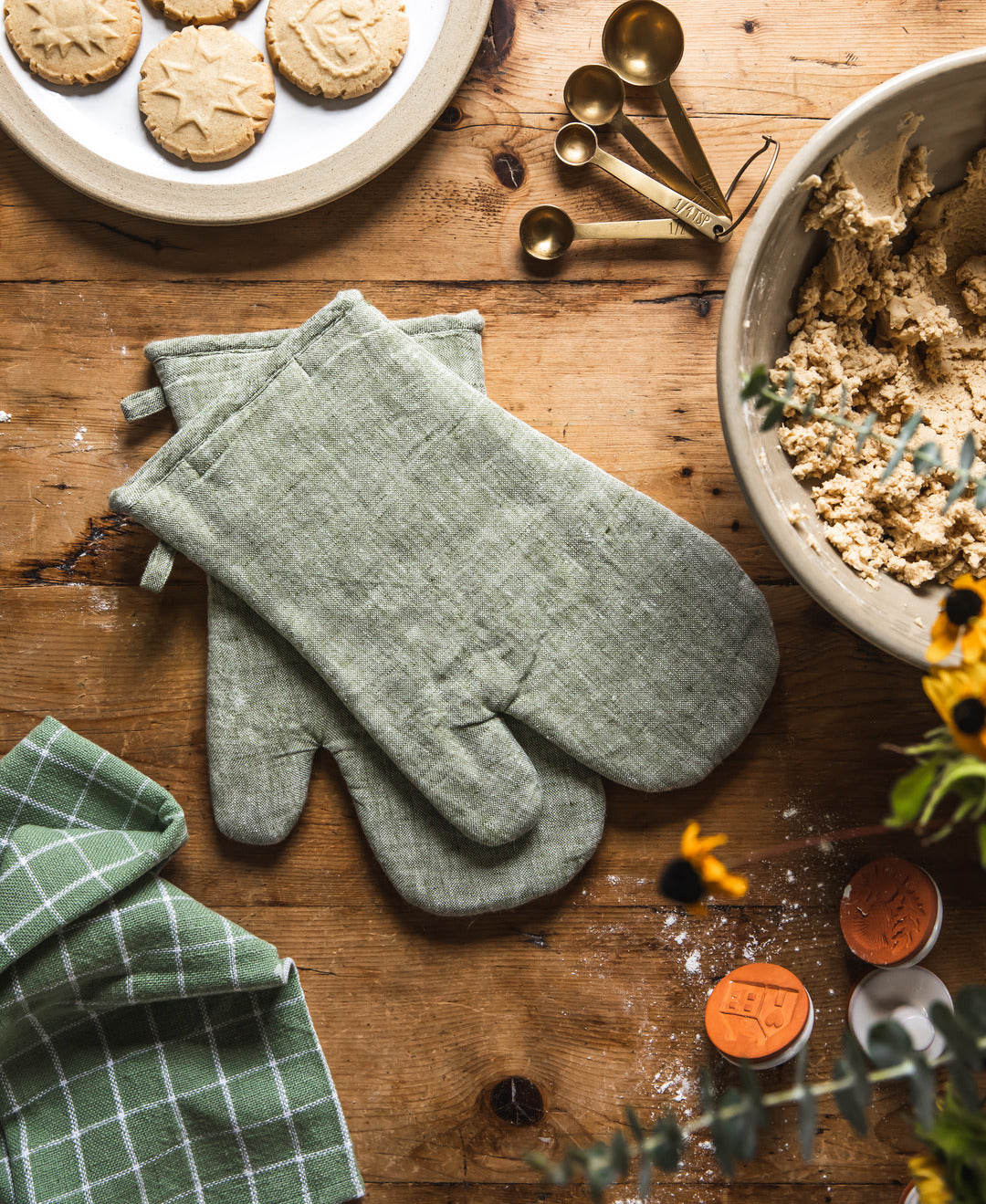 Washed Linen Oven Mitt