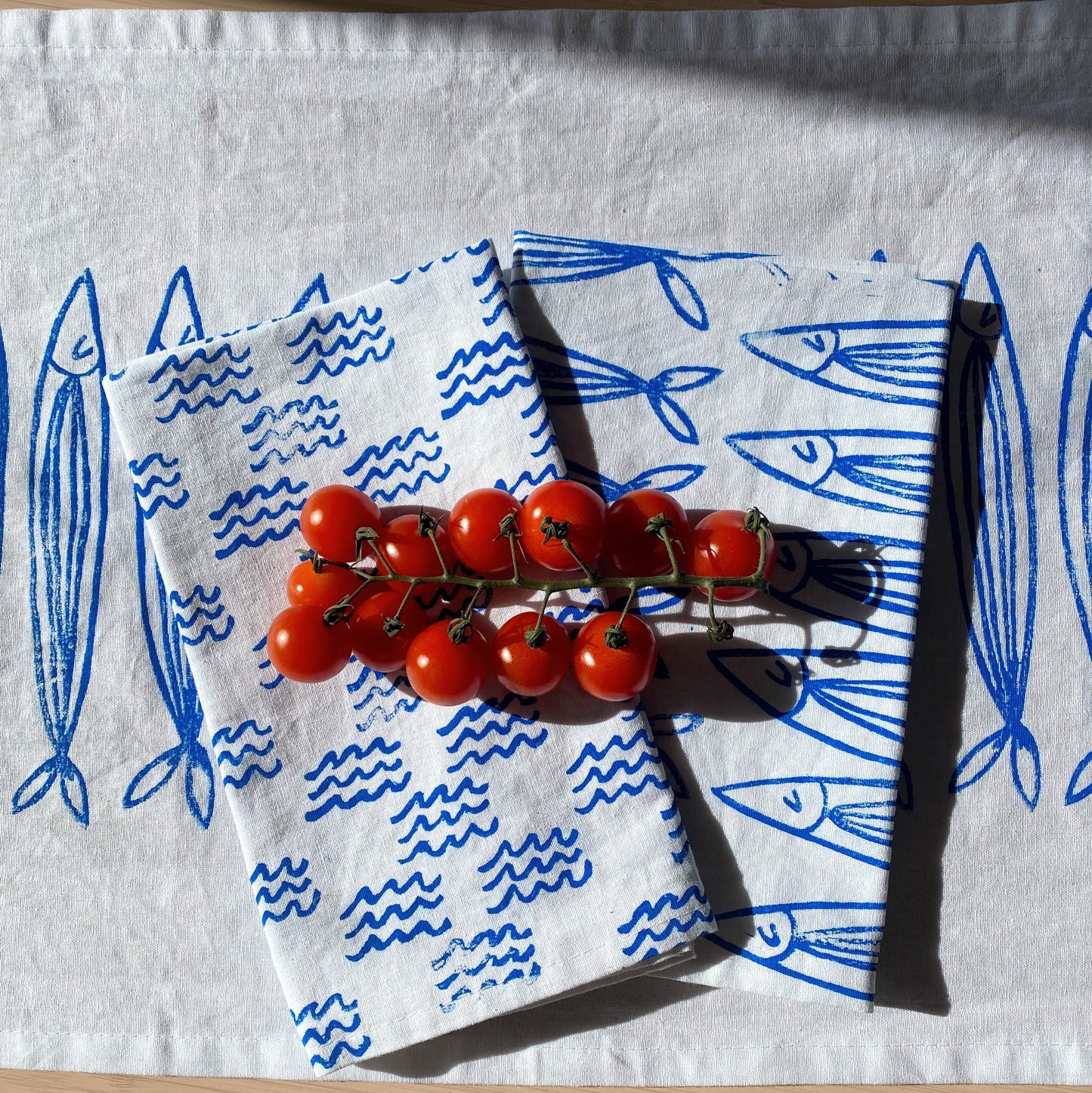 White Mini Waves Dinner Napkins