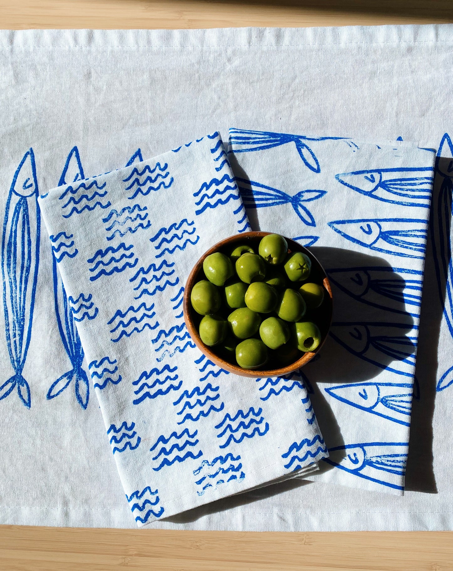 White Mini Waves Dinner Napkins