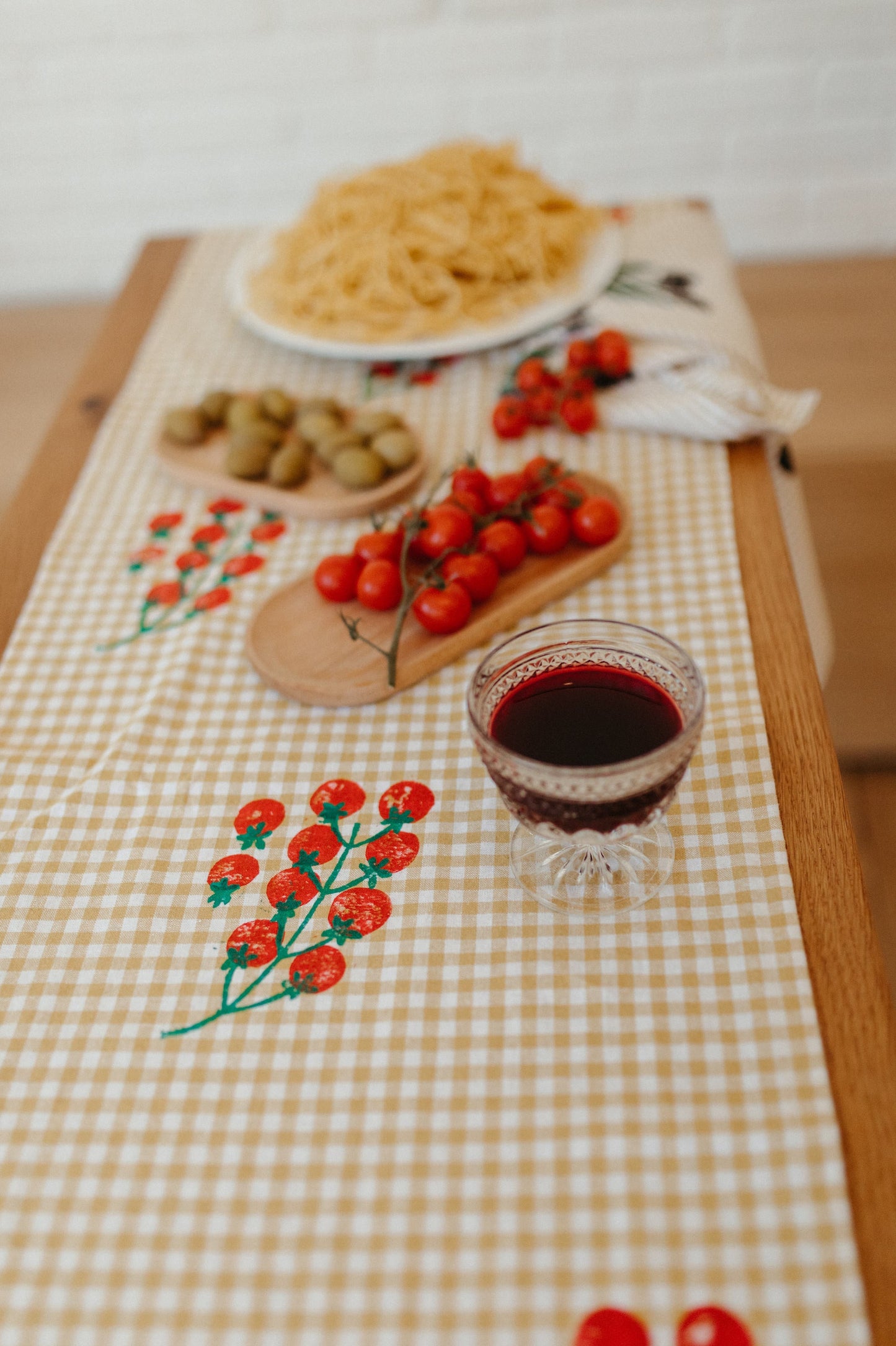 Tomatoes on Gingham Table Runner