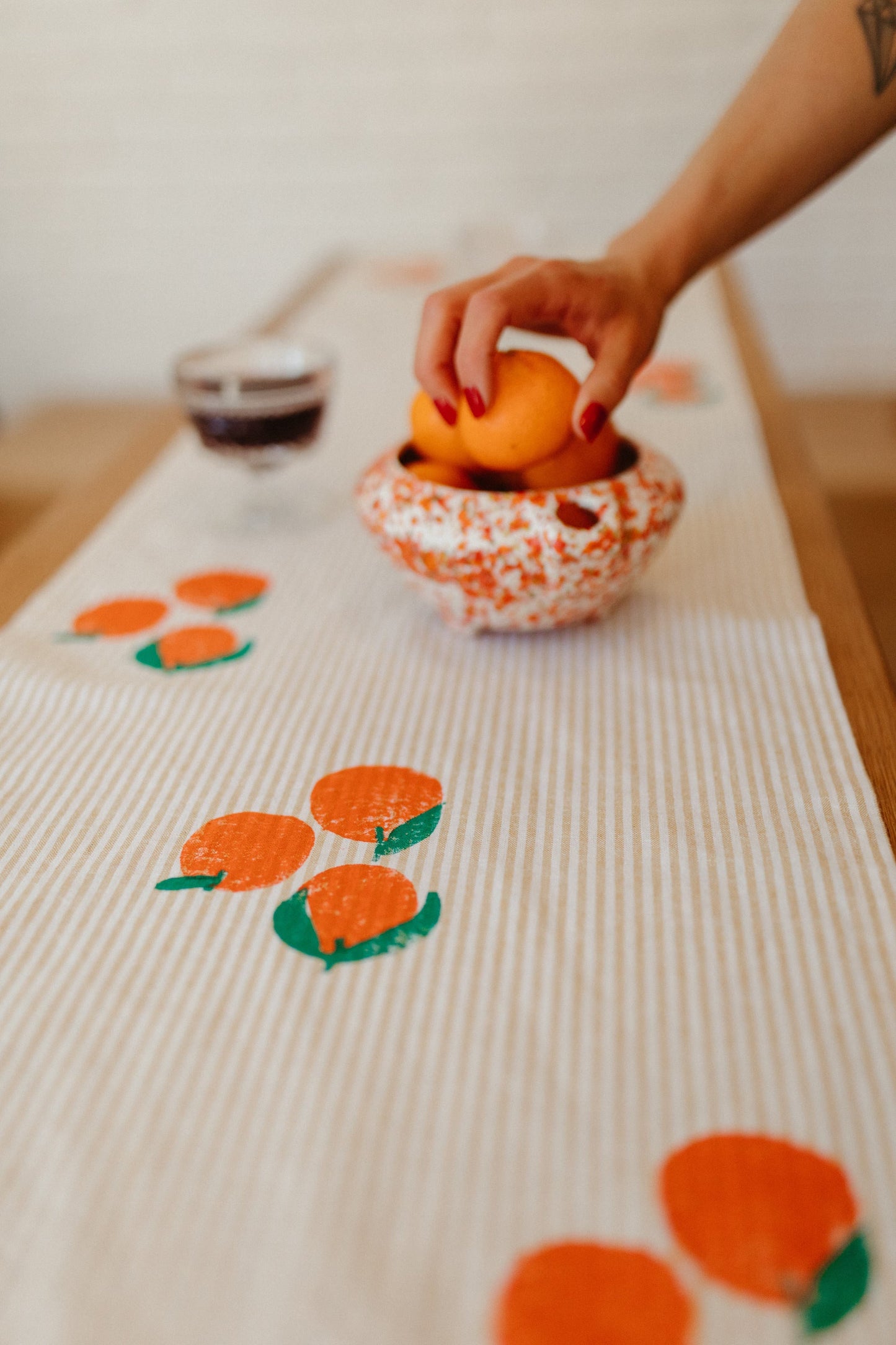 Tangerines on Stripe Table Runner