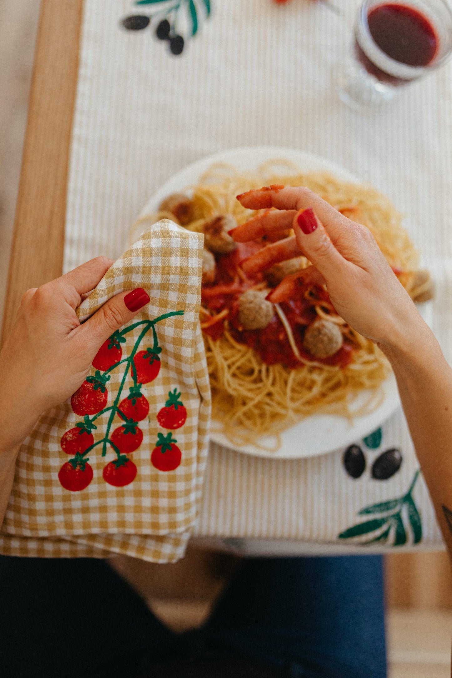 Tomatoes on Mustard Gingham Dinner Napkins