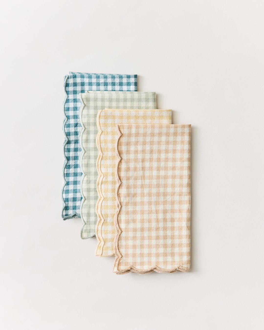 Petite Gingham Scalloped Napkins
