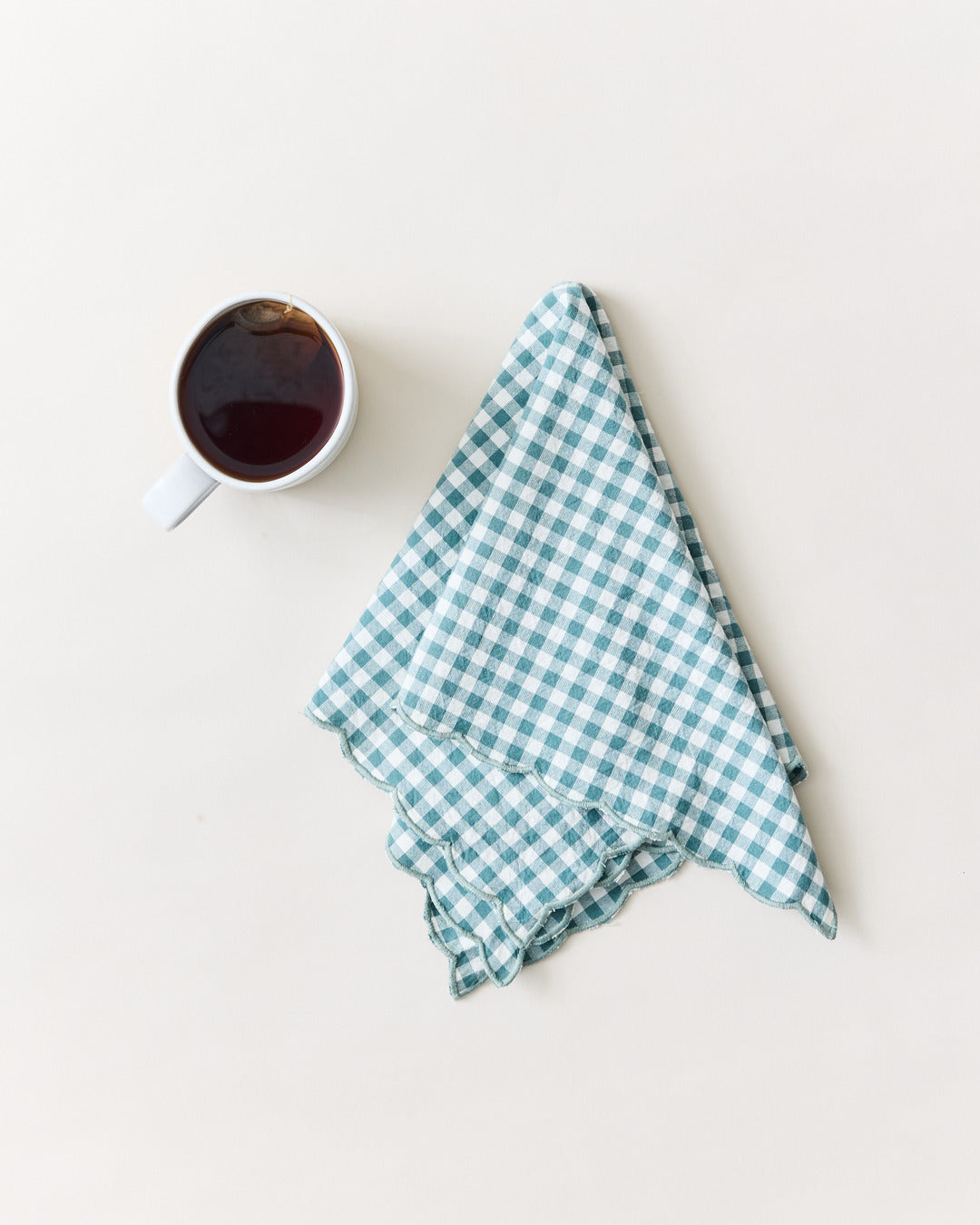 Petite Gingham Scalloped Napkins