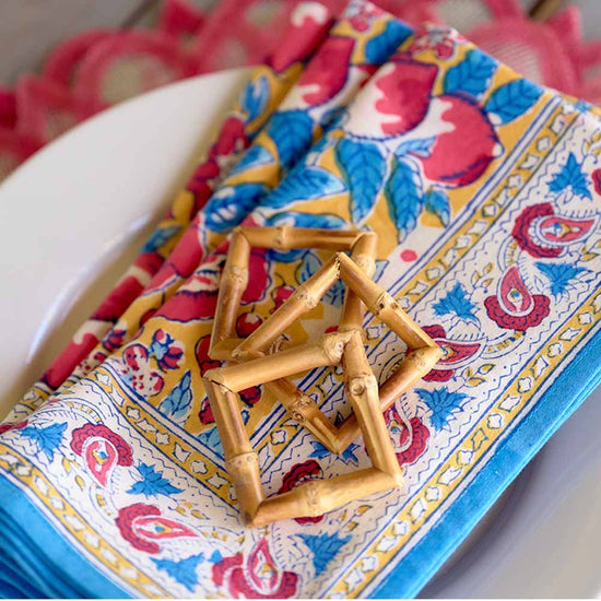 Load image into Gallery viewer, Square Bamboo Napkin Rings | Set 4
