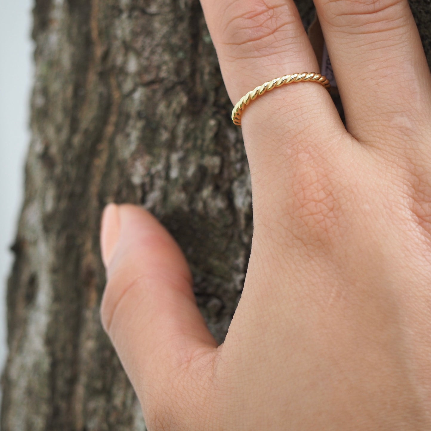 Twisted Thin Gold Ring | Size 7