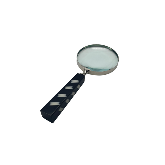 Load image into Gallery viewer, Magnifying Glass Square Handle | Black and White
